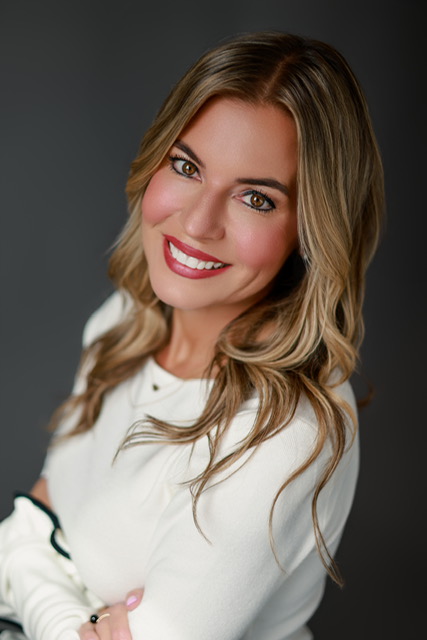 head shot of Tara Marschand